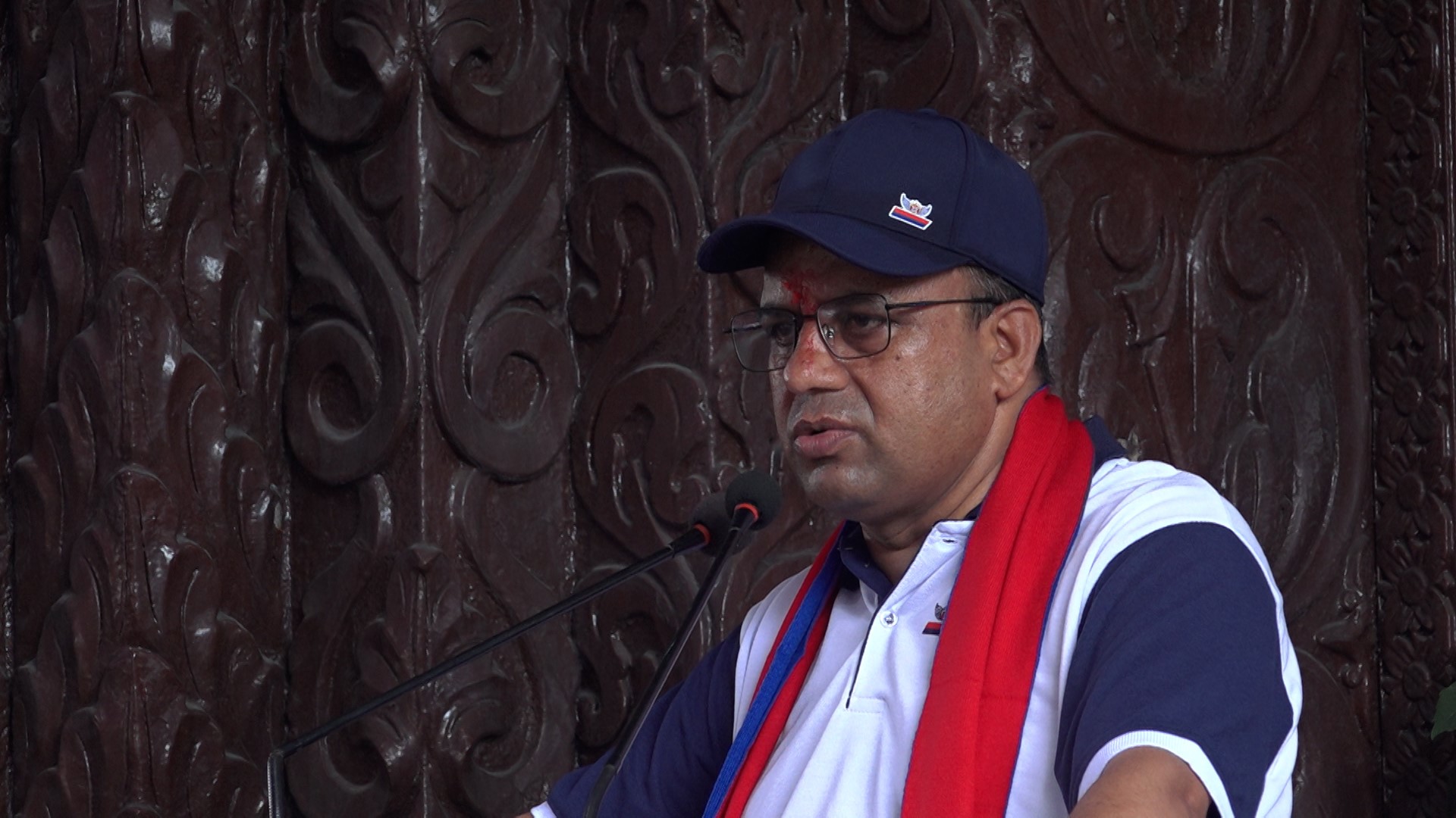 'उड्डयन क्षेत्र व्यवस्थित नहुँदा पर्यटन क्षेत्र र अर्थतन्त्रमा असर परेको छ'